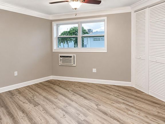 5th image of 1723 NE Miami Gardens Dr APT 237