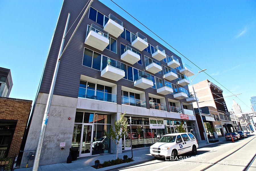 1st image of 1914 Main St #1B