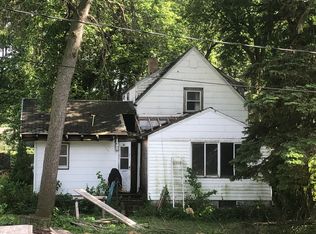 87 Gingles Dr, Arnolds Park, IA 51331