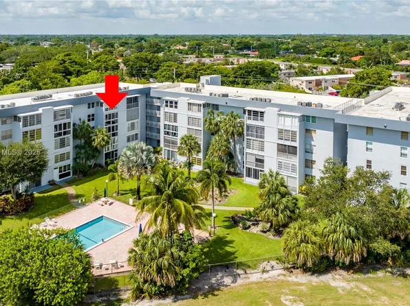 1402 NW 80th Ave APT 410, Pompano Beach, FL 33063