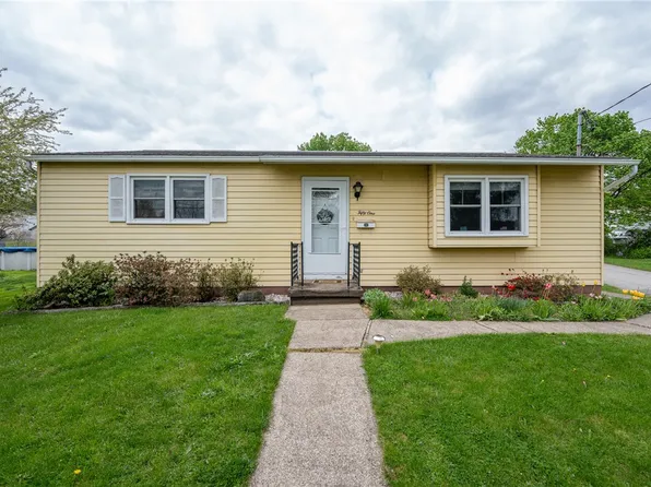 51 E Chestnut St, Blairsville, PA 15717