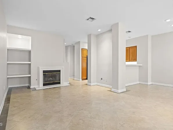 273 Camino Toluca, Camarillo, CA 93010