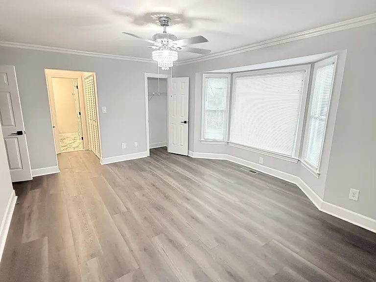255 Dunwoody Creek Cir — Photo 6