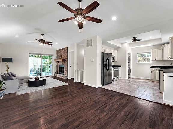 3rd image of 60 New Hope Court