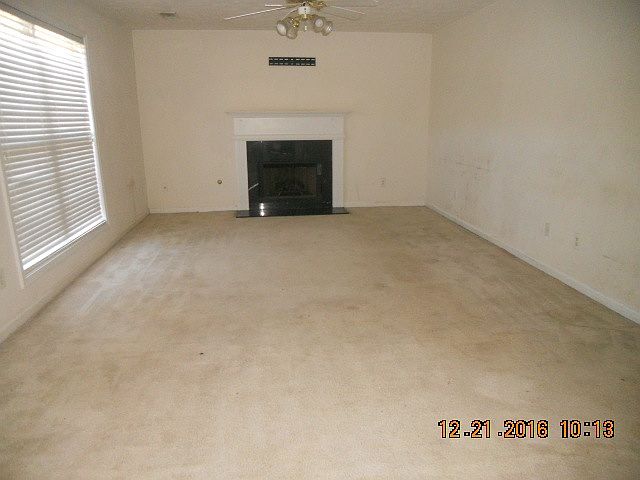 2nd image of 803 Stoneglen Ct