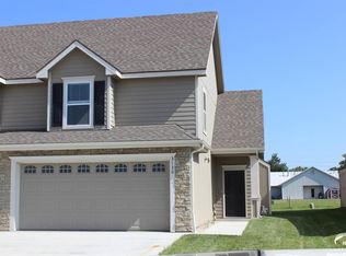3130 W 31st Ter, Lawrence, KS 66047