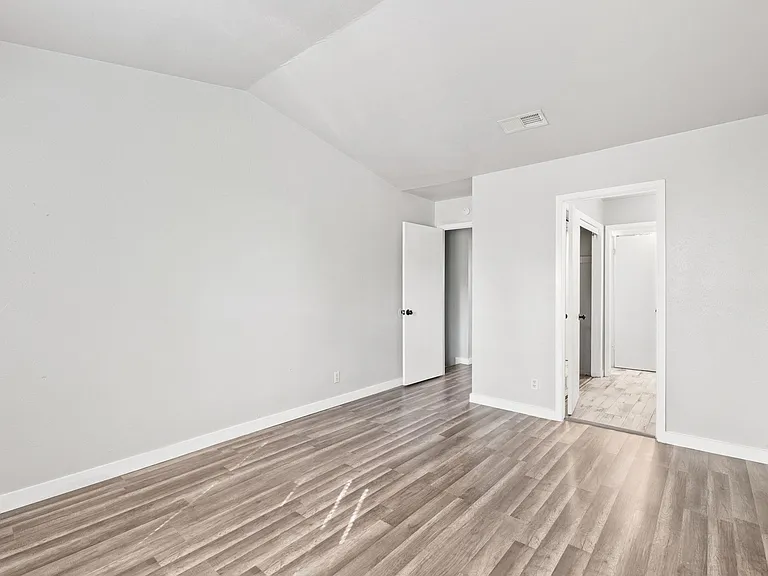7505 Saint Amant Pl #A — Photo 19