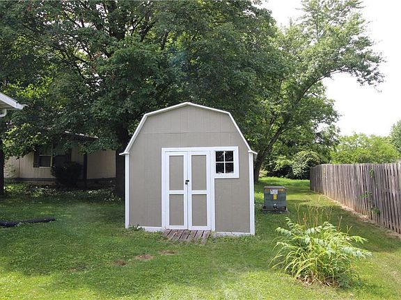 4th image of 4442 Hadleigh Dr