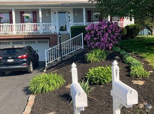 150 Ridgeview Cir, Glenshaw, PA 15116