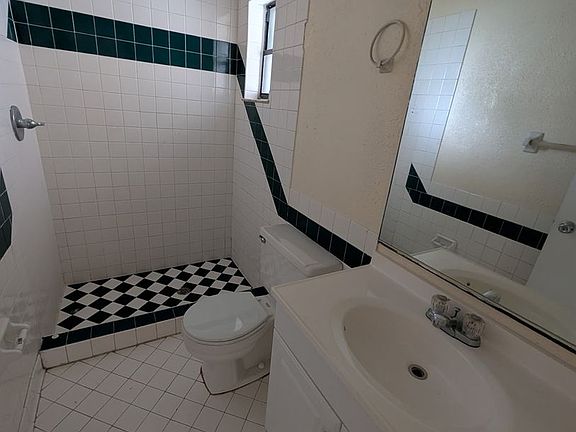 4th image of 1382 Birkdale Dr #1388