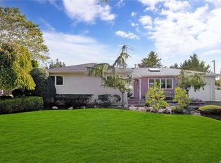 8 Tobie Ln, Jericho, NY 11753