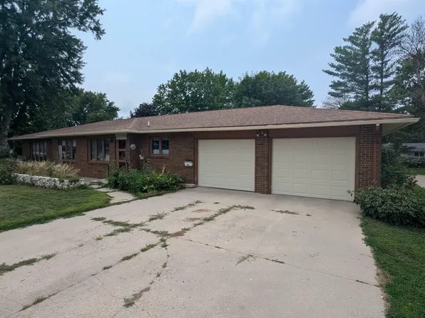 1165 S Main Ave, Sioux Center, IA 51250