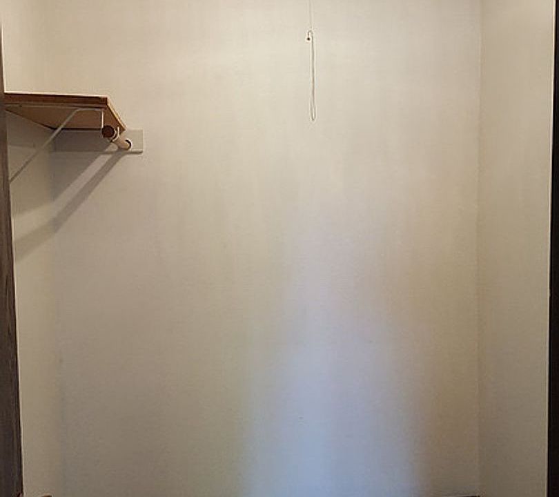 Building Photo 5