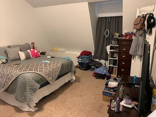 Studio, 850 sqft, $1,297 — Photo 2