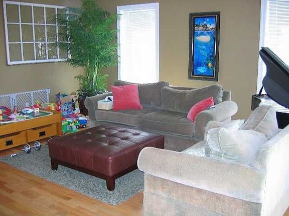 3rd image of 3475 Lakeside Ln