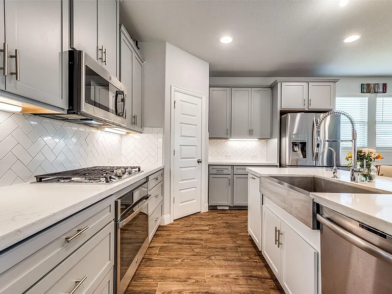 5490 Peregrine Ln — Photo 16
