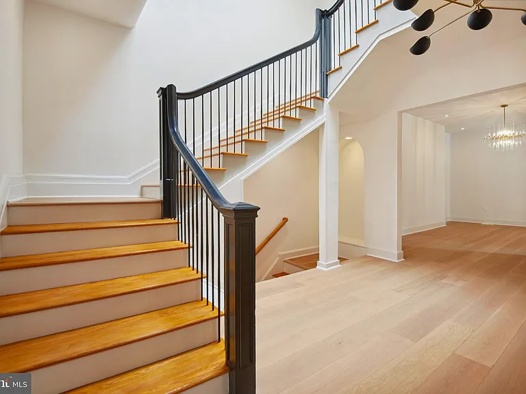 1329 Connecticut Ave NW #300 — Photo 7