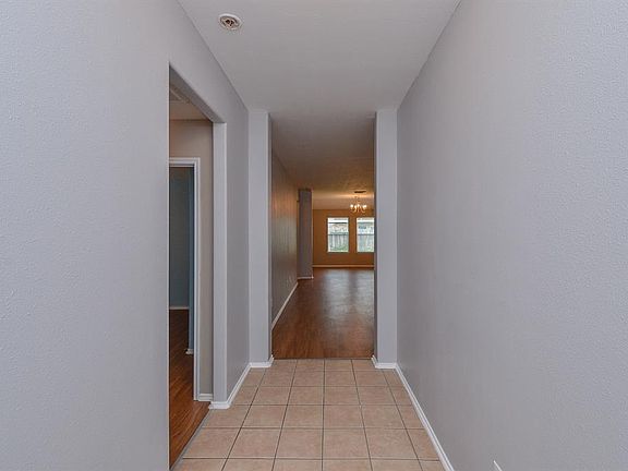 5th image of 2630 Royal Thistle Dr