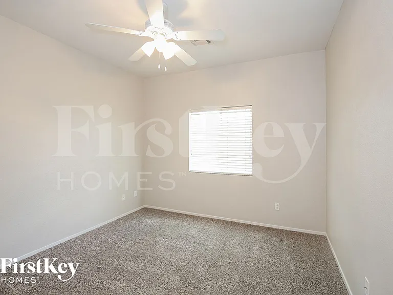 4025 Amberdale Ave — Photo 7