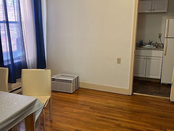3rd image of 184-190 Washington St #186-4