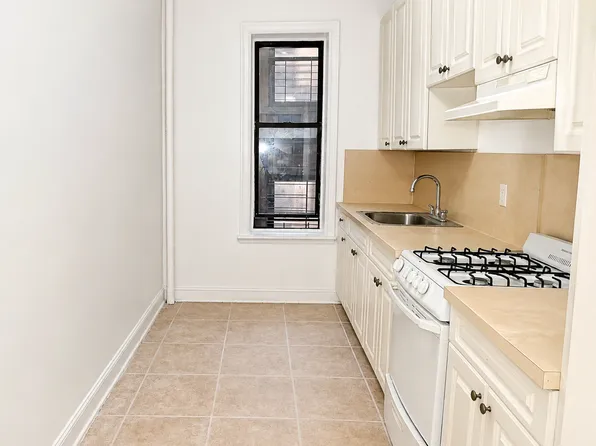1510 Ocean Parkway image 1 of 5