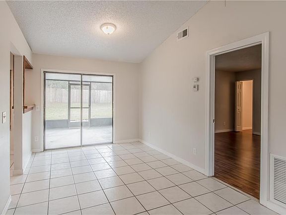 5th image of 3137 Utah Dr