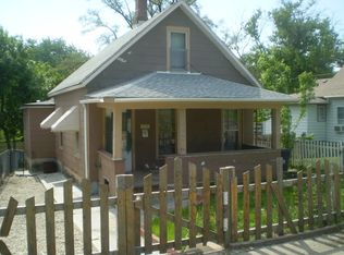 536 Wellington Ave, Elgin, IL 60120