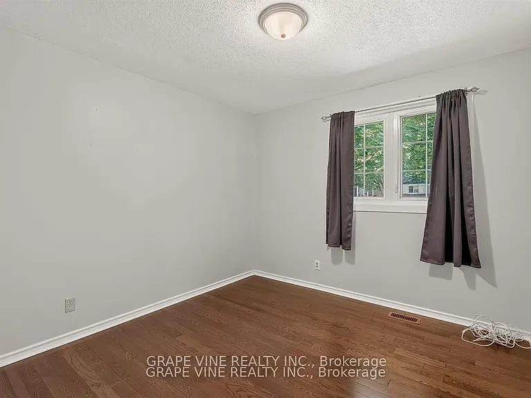 104 Oriole Ave — Photo 11