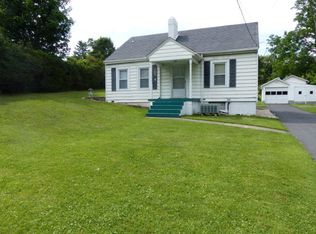 1267 Riverside Dr, North Tazewell, VA 24630