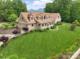 750 Barebridge Dr, Burnsville, NC 28714