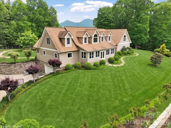 750 Barebridge Dr, Burnsville, NC 28714