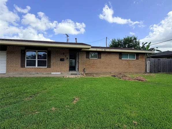 910 San Jacinto Ave, Texas City, TX 77590