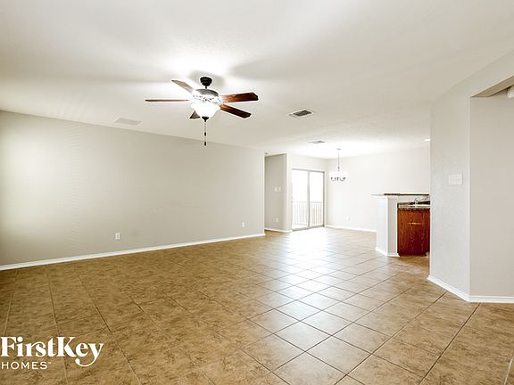 2nd image of 5010 Sunview Valley