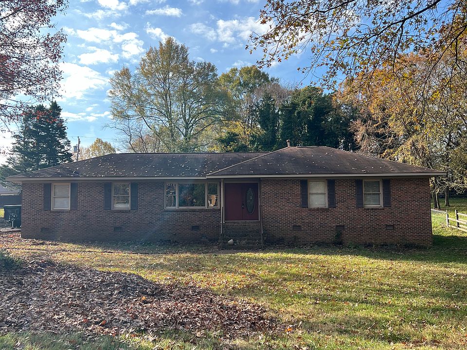 1st image of 3811 Windwood Cir