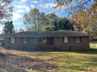 3811 Windwood Cir, Charlotte, NC 28226