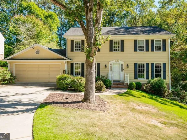 5177 Riverhill Rd NE, Marietta, GA 30068