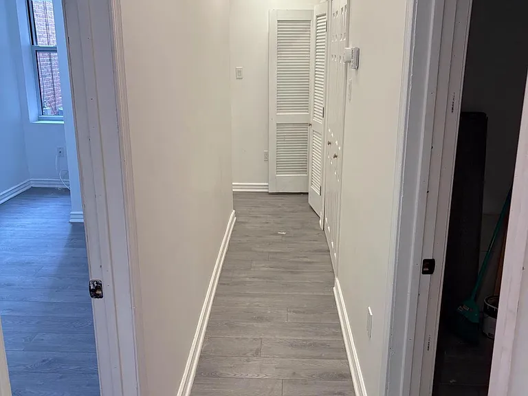 1733 W Erie Ave #1 — Photo 6