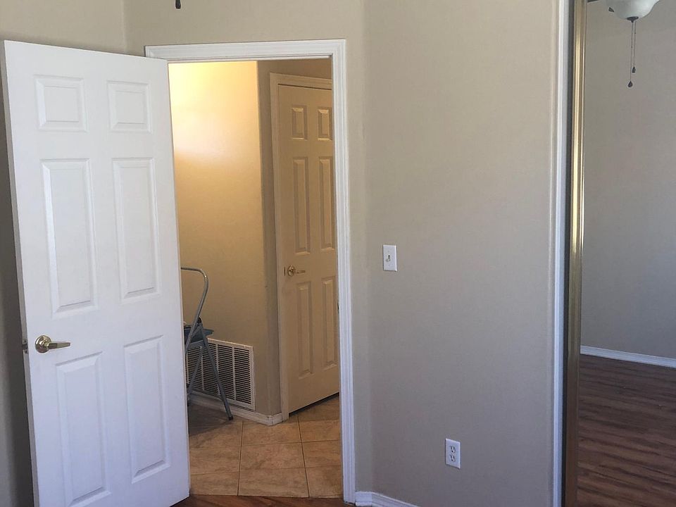 2nd image of 28570 Broadstone Way