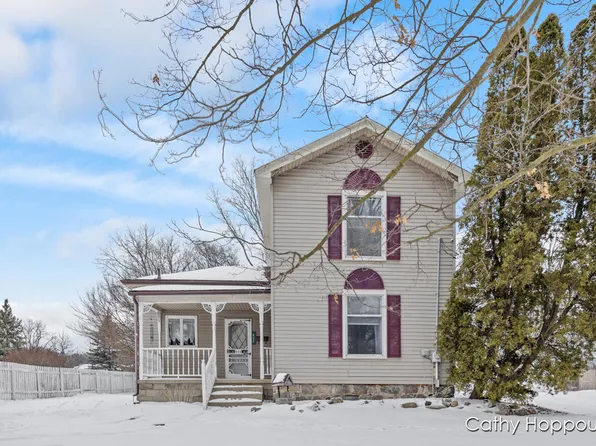 622 W Lincoln Ave, Ionia, MI 48846