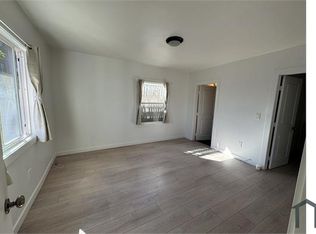 114 W 73rd St, Los Angeles, CA 90003