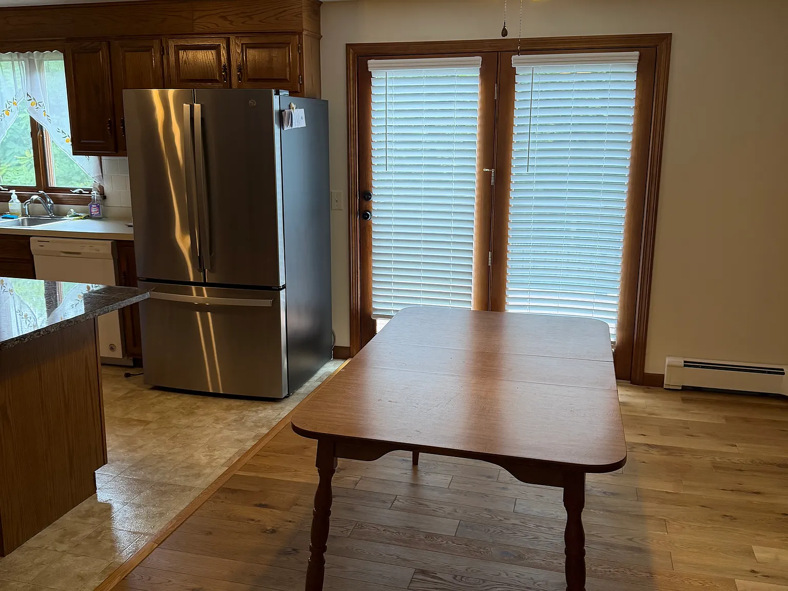 2 bed, 1.5 bath, 1450 sqft, $2,600 — Photo 3