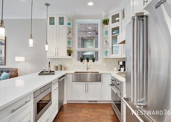 2nd image of 1851 N Winnebago Ave #4