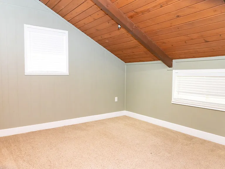 505 Adams Rd — Photo 26