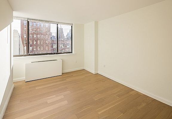 3rd image of 250 W 19th St APT 9D