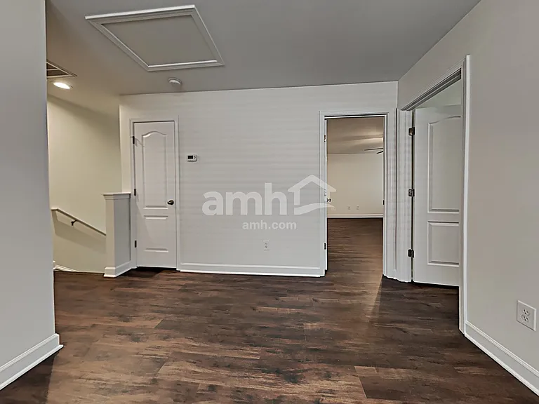 1035 Friartuck Trl — Photo 18