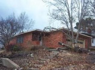 320 E 14th St, Pawhuska, OK 74056