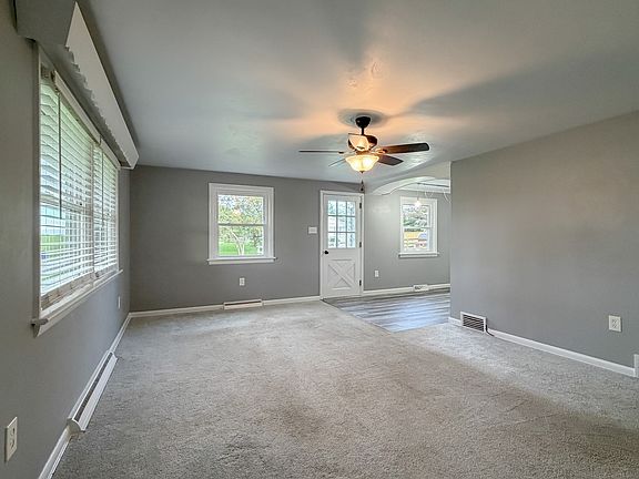 5th image of 513 S Farmersville Rd