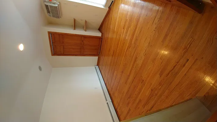 Rented by Metro Garden Realty NYC | media 33