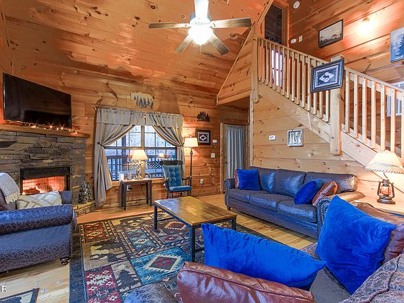 4th image of 2222 Windswept View Way