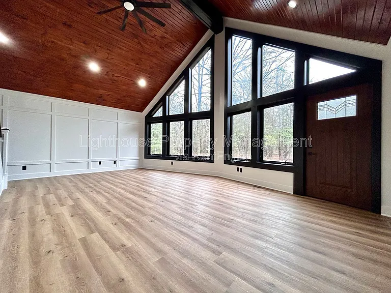 1505 N Green Creek Rd — Photo 18